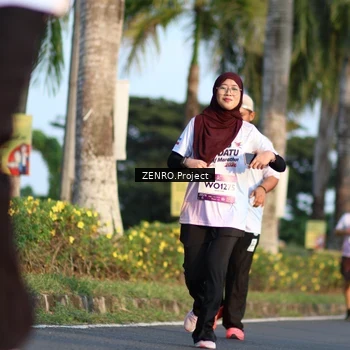 Runner Photo 7717231
