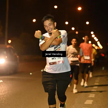 Runner Photo 7717255