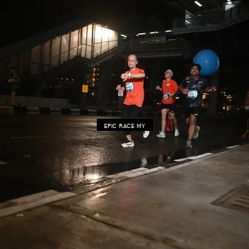 Runner Photo 7717261