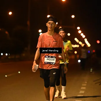 Runner Photo 7717282
