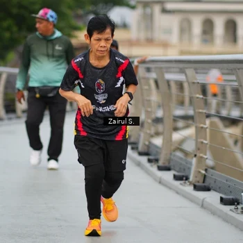 Runner Photo 7717290