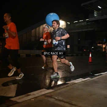 Runner Photo 7717306