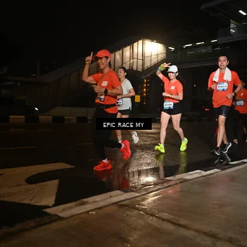 Runner Photo 7717328