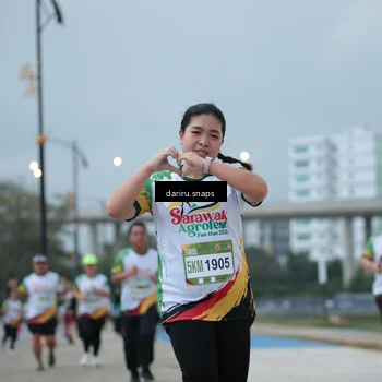 Runner Photo 7717336
