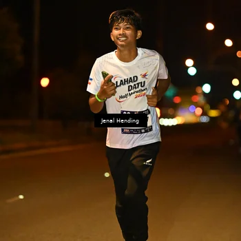 Runner Photo 7717340