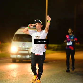 Runner Photo 7717342
