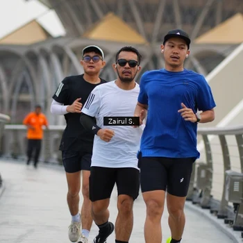 Runner Photo 7717351
