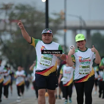 Runner Photo 7717352