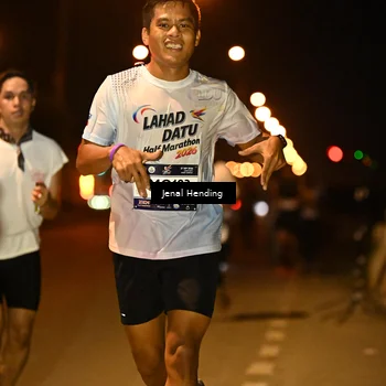 Runner Photo 7717360