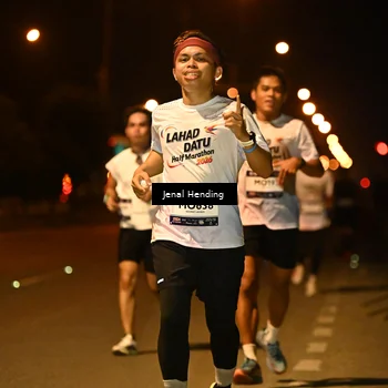 Runner Photo 7717362