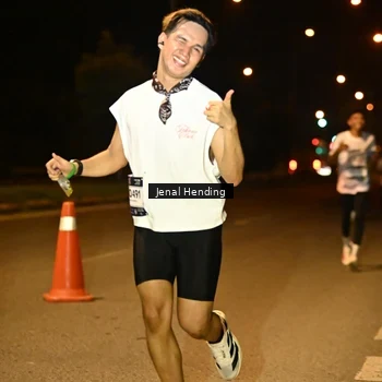 Runner Photo 7717372
