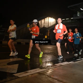 Runner Photo 7717373