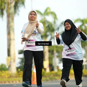 Runner Photo 7717378