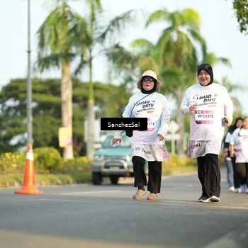 Runner Photo 7717379