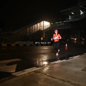 Runner Photo 7717401
