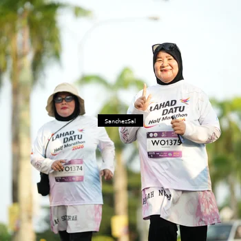 Runner Photo 7717410