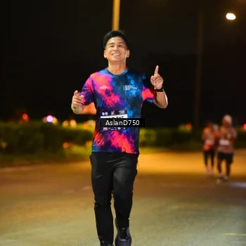 Runner Photo 7717413
