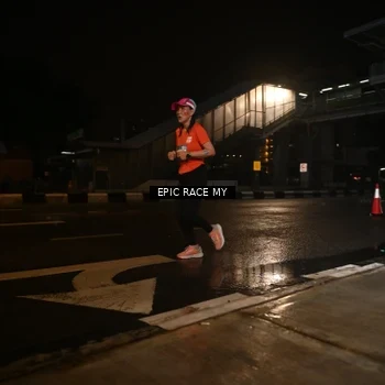 Runner Photo 7717420