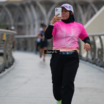 Runner Photo 7717478
