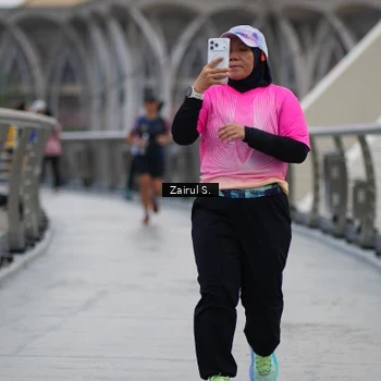 Runner Photo 7717480