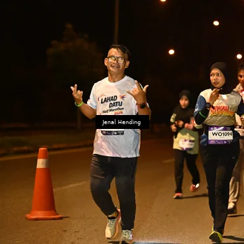 Runner Photo 7717494
