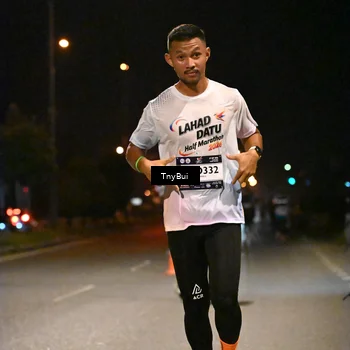 Runner Photo 7717515