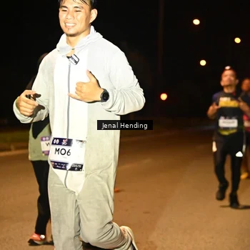 Runner Photo 7717526