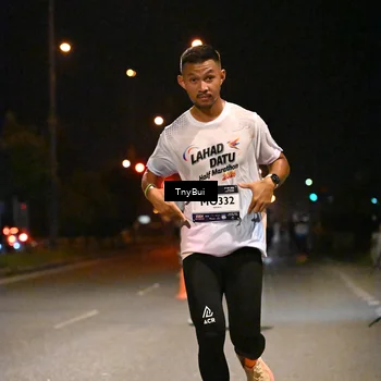 Runner Photo 7717530