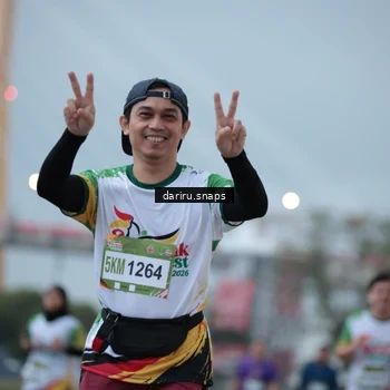 Runner Photo 7717557
