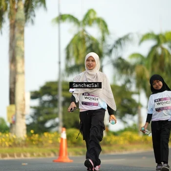 Runner Photo 7717561