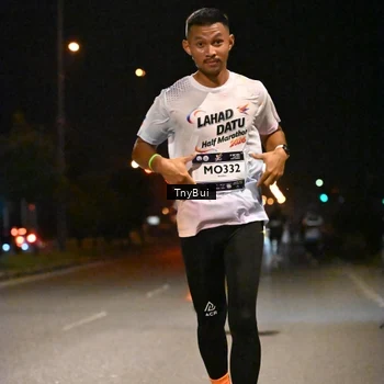 Runner Photo 7717573