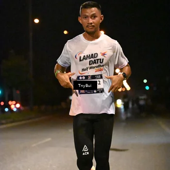 Runner Photo 7717579