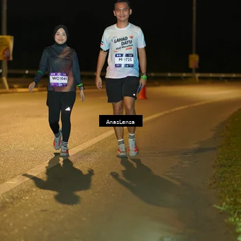 Runner Photo 7717590
