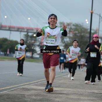 Runner Photo 7717596