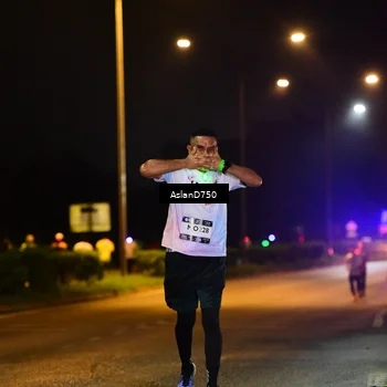 Runner Photo 7717599