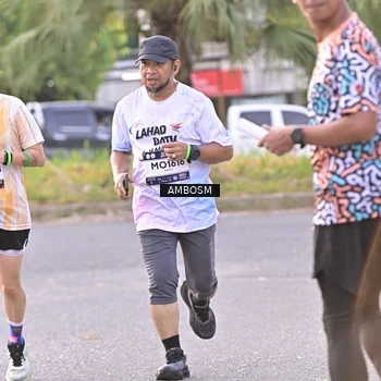 Runner Photo 7717606