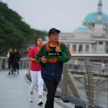 Runner Photo 7717625