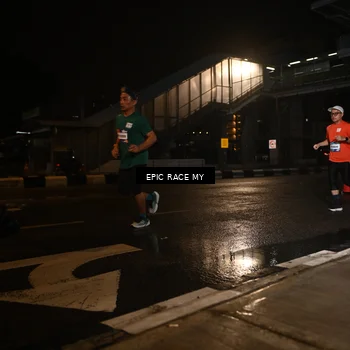 Runner Photo 7717638