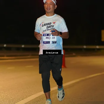 Runner Photo 7717654