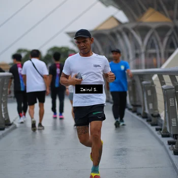 Runner Photo 7717658