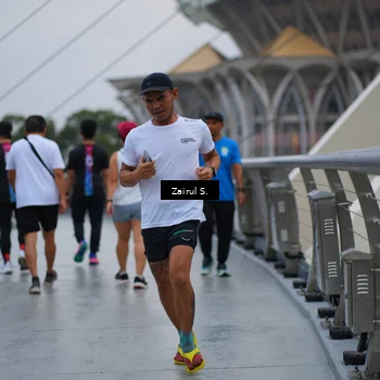 Runner Photo 7717673