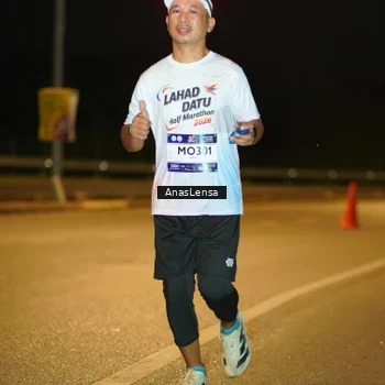 Runner Photo 7717676