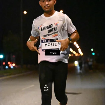 Runner Photo 7717688
