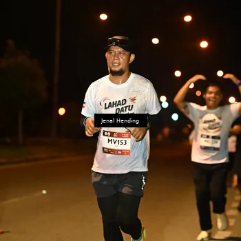 Runner Photo 7717722
