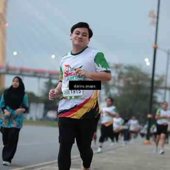 Runner Photo 7717732