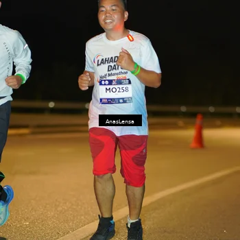 Runner Photo 7717733