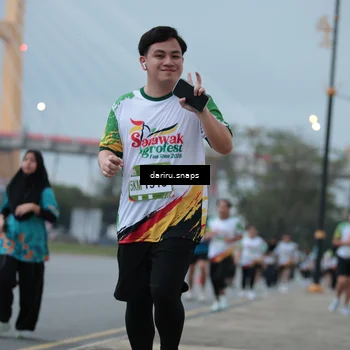 Runner Photo 7717736