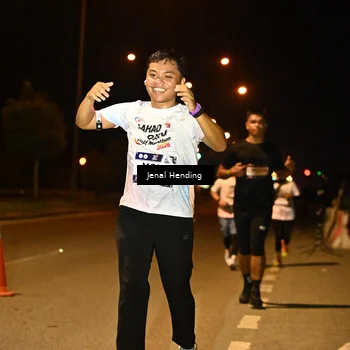 Runner Photo 7717744