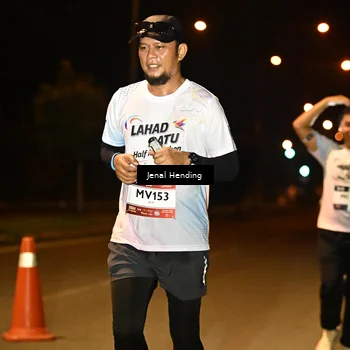 Runner Photo 7717748