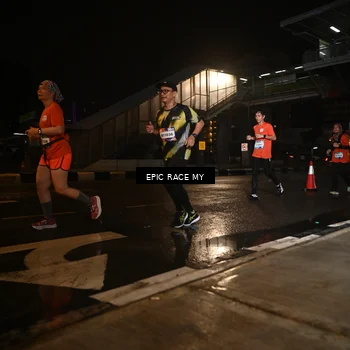 Runner Photo 7717751